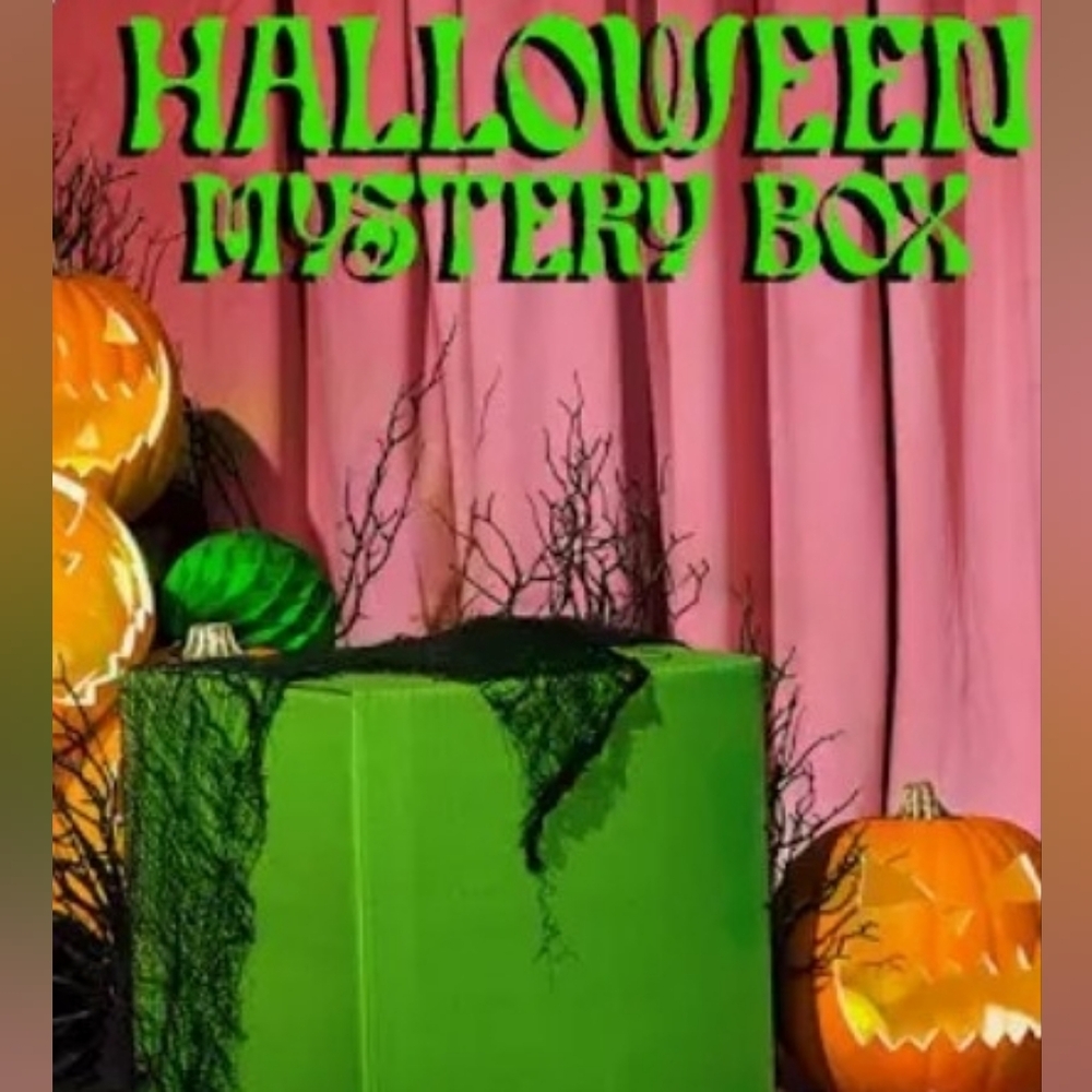 Halloween Mystery Box Costume